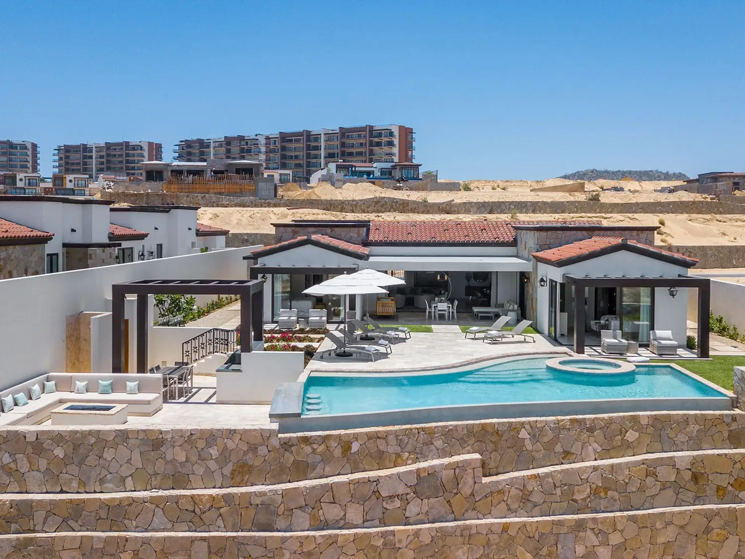 Exclusive Amenities in Quivira