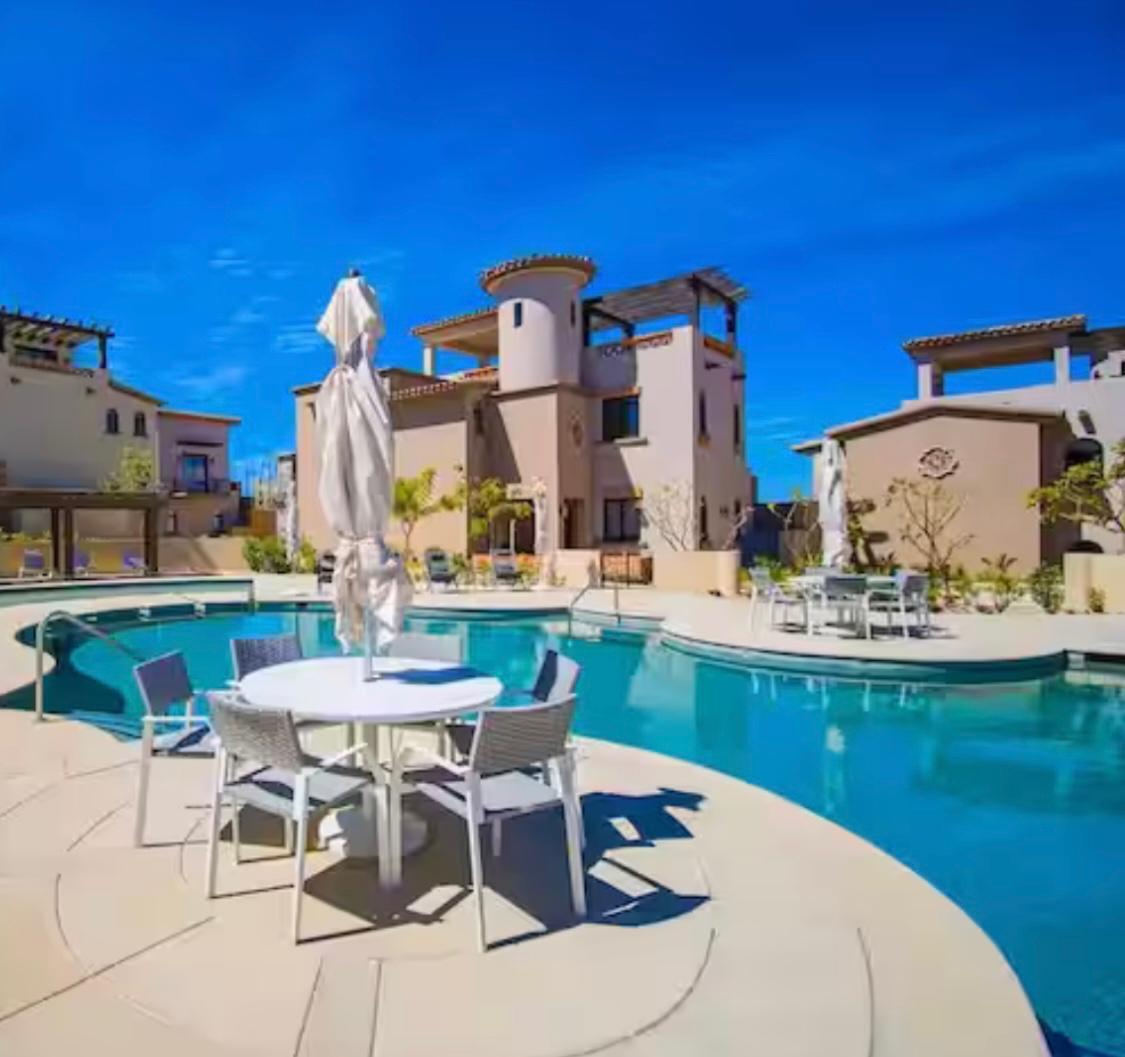Quivira Mavila Welcome to the one of the best resort-living community of Mavila at Quivira. Los Cabos surrounded by the new Jack Nicklaus Golf Course just steps away from the resort amenitiessuch as, the brand new gym and one of the best of 3 community swimming pools. We have this great opportunity for investors that are looking for a short or long term income property. This is a gorgeous, fully furnished studio that offers a resort style living that includes concierge sercvice, property owner discounts within the community, and shuttle services to and from the cumminty. In addition, as an owner of one of these gorgeous properties you will have privilages at any Pueblo Bonito establishment. Need financing? Not to worry we can offer for sale