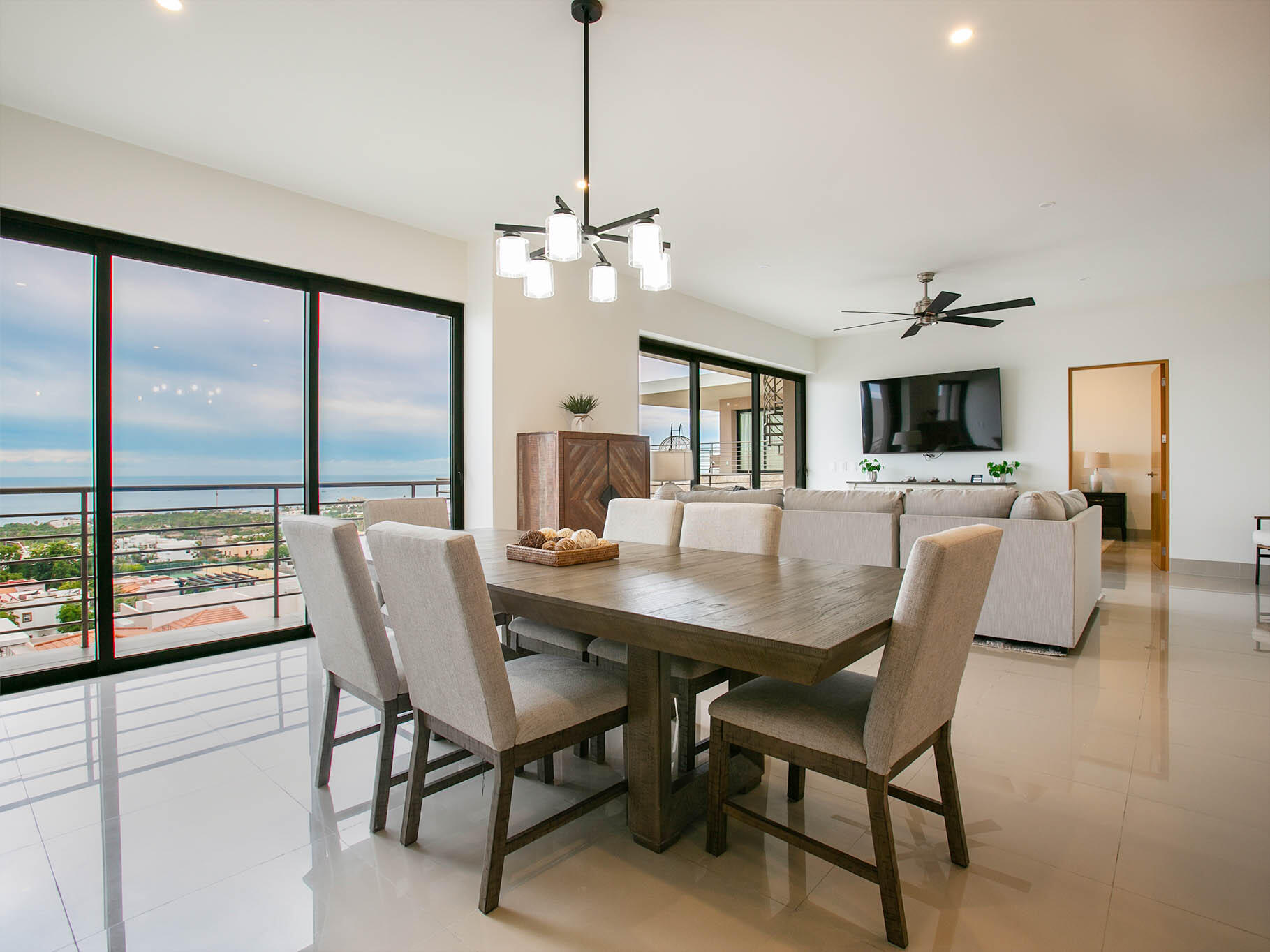 Quivira Copala This exceptional penthouse delivers a refined Cabo lifestyle at an outstanding value, making it one of the most compelling opportunities in Quivira. The residence features two bedrooms, soaring ceilings (only found in the Penthouses in Copala), and breathtaking open for sale