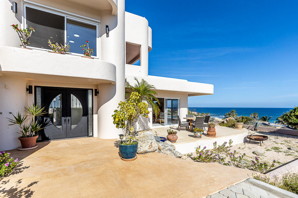 Quivira Copala Perched atop the hills of Quivira Los Cabos, Villa 43 is a stunning custom residence blending luxury, privacy, and sweeping Pacific Ocean and golf course – SN Via de Plomo Lot 12, Pacific, BS