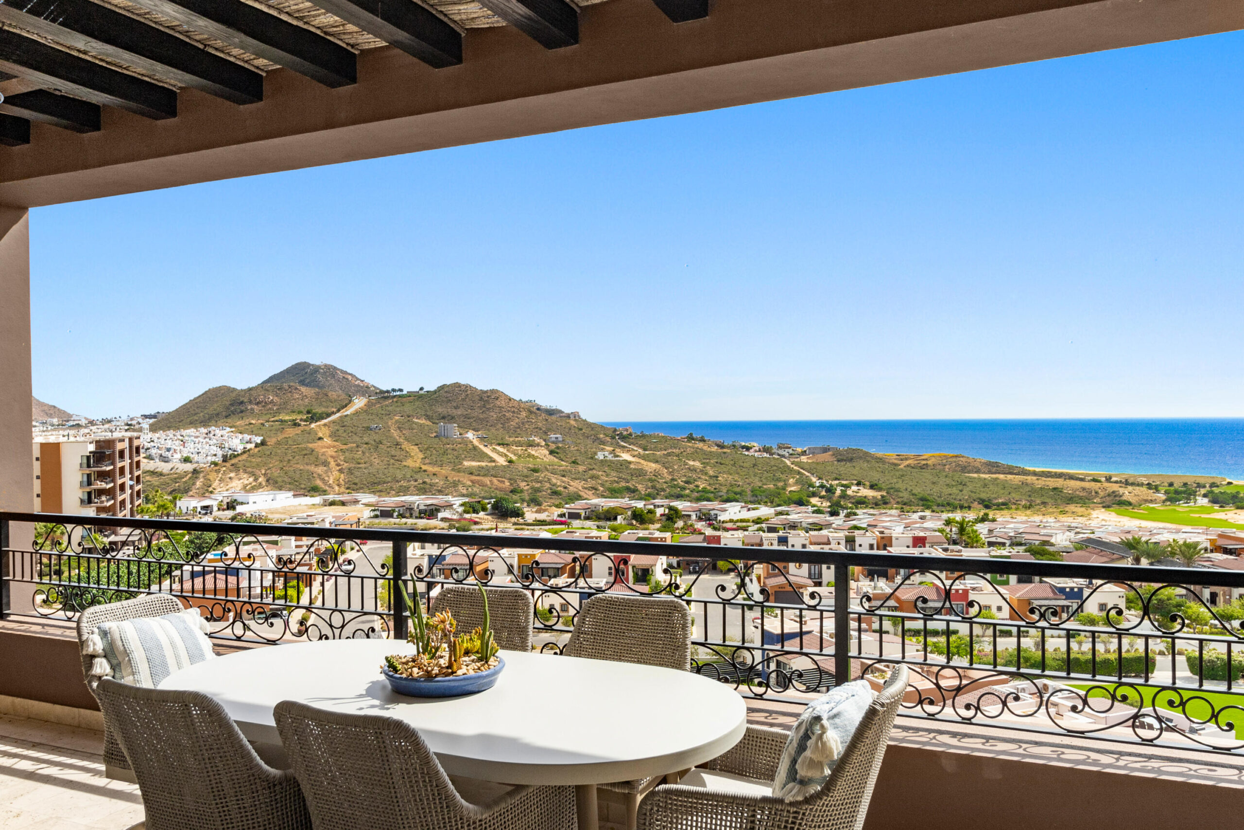 Quivira Copala Set within Copala at Quivira Los Cabos, this fully furnished penthouse residence combines indoor comfort with expansive outdoor living, offering open Pacific Ocean and Quivira Golf Course – Penthouse Private Rooftop, Pacific, Pacific, BS